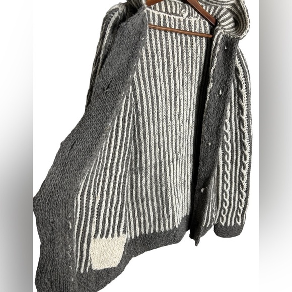 Vintage Handmade Cable Knit Cardigan Sweater - Picture 6 of 15